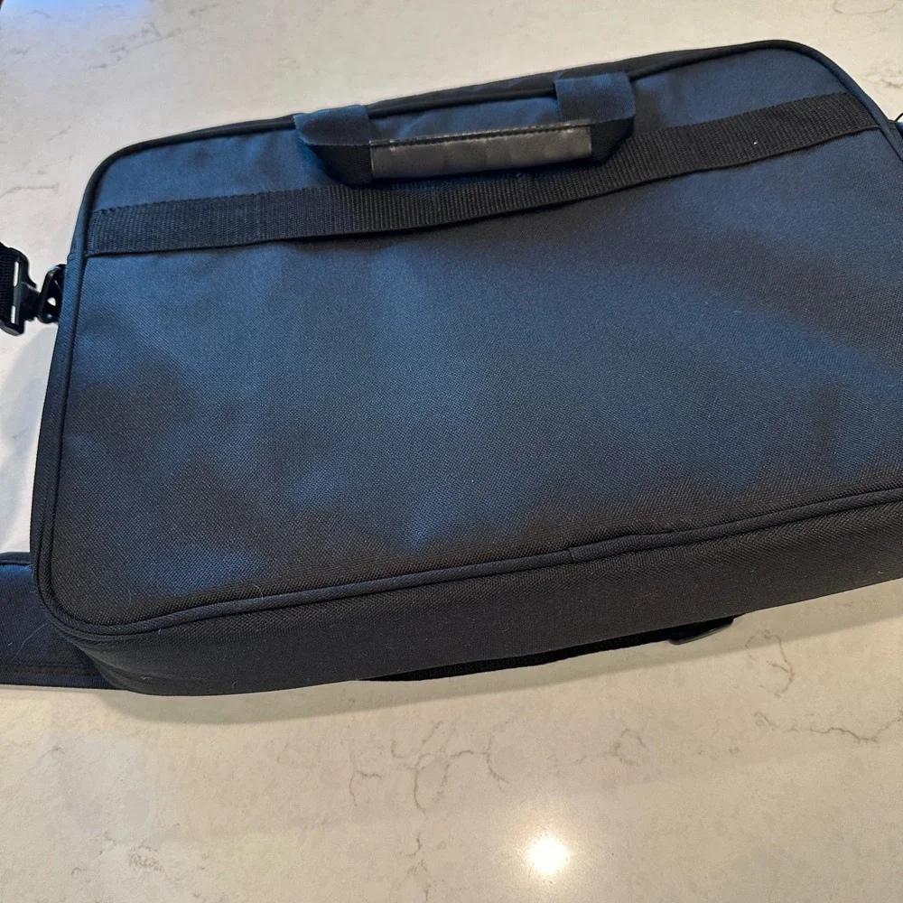 Brand new never used Targus Laptop bag